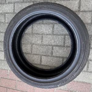 Sprzedam oponę Goodyear 225/40 R18 - ogłoszenia 2366652 | myLomza.pl