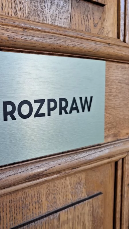 Był oskarżony o dokonanie zabójstwa byłego komendanta głównego Policji. Teraz może zostać milionerem  