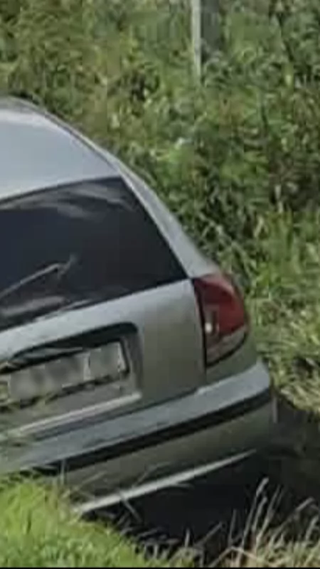 Kolejne zdarzenie na DK92 w Kożuszkach-Parcel. Samochód wjechał do rowu