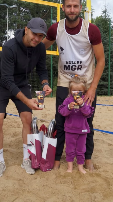 Mrągowianie tuż za podium na inaugurację letniego cyklu siatkówki plażowej