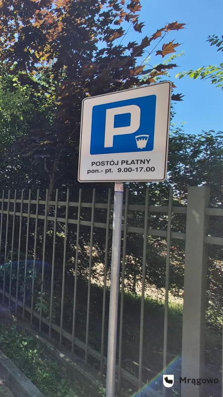 Jedziesz nad Czos? Sprawdź, gdzie zaparkujesz za darmo, a gdzie zapłacisz nawet 300 zł