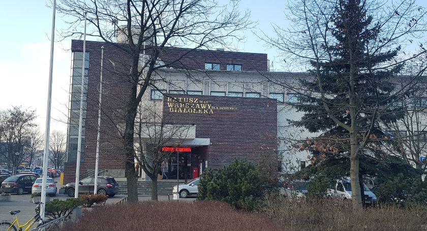 Od dzisiaj zmiany w urzędzie dzielnicy. Co załatwimy bez wcześniejszej rezerwacji wizyty?