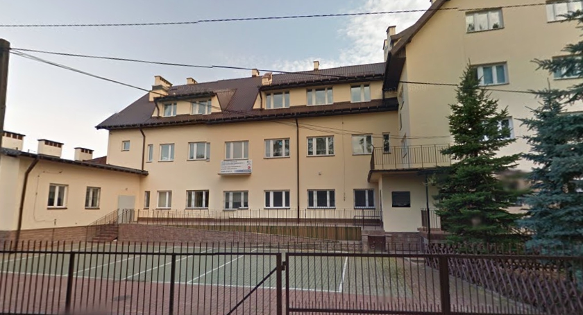 Psychologiczne pogotowie dla rodziców nastolatków - taka forma pomocy na pewno jest potrzebna