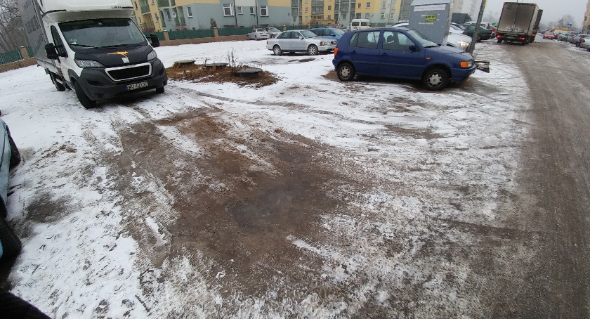 Aluzyjna - potrzebny parking, a nie pobojowisko!