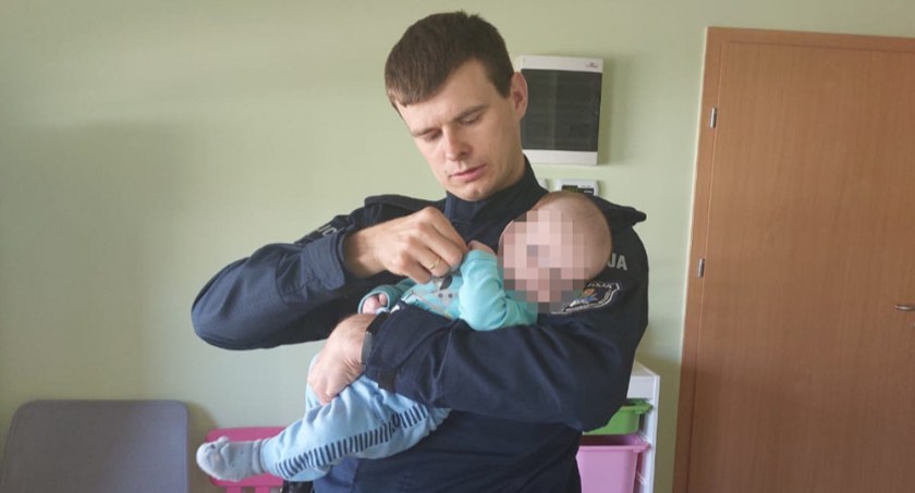 Nie wróciła do synka. Chłopczykiem zajęli się policjanci