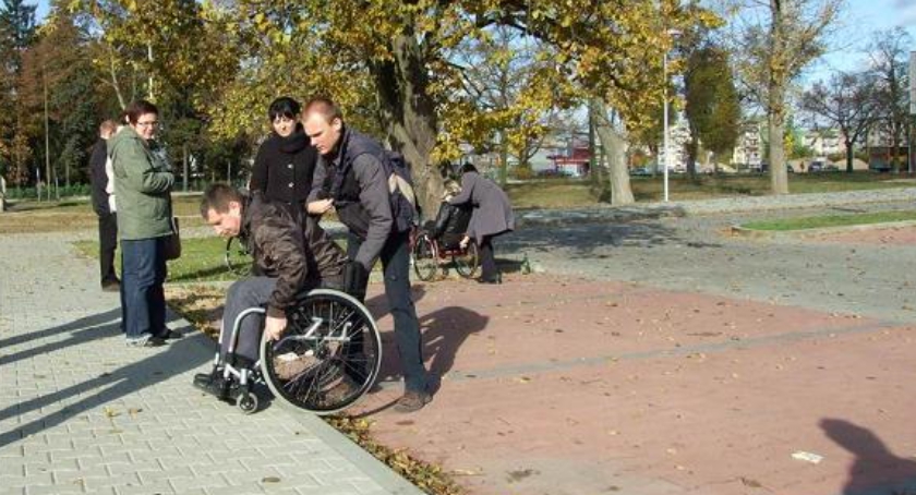 Wszyscy Razem dla Białołęki bez barier. Widzisz problem? Zgłoś!