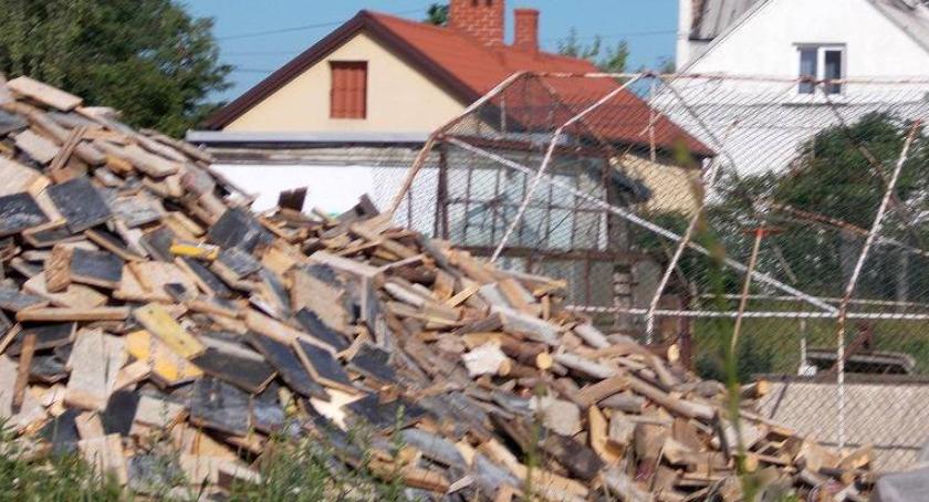 Składowisko gruzu i gabarytów przy Czeremchowej w końcu sprzątnięte