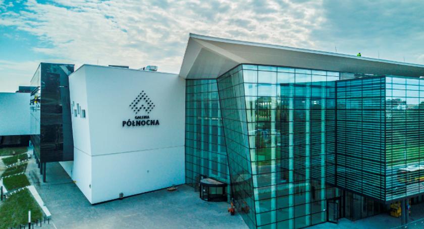 Galeria Północna ma pozwolenie na użytkowanie, a w tle...nielegalni pracownicy