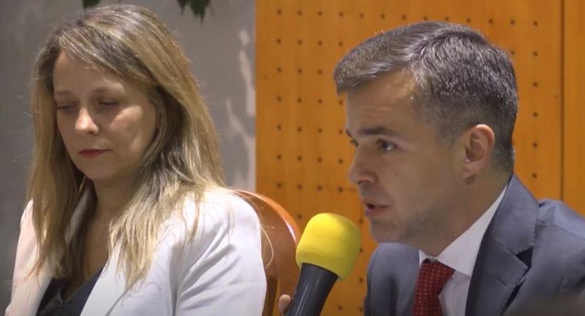 Przewodniczącym Rady Dzielnicy Piotr Jaworski, wice - Mariola Olszewska