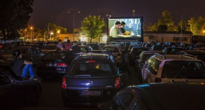 Startuje Letnie Kino Samochodowe