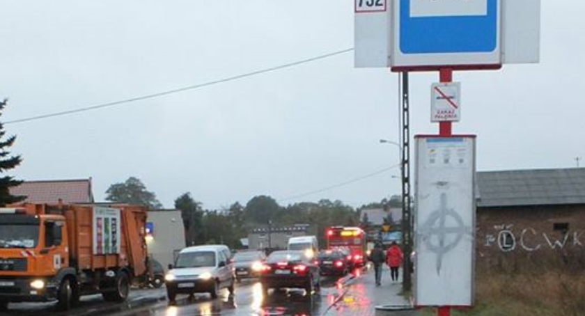 Wschodnia Białołęka: 162 przystanki bez wiat!