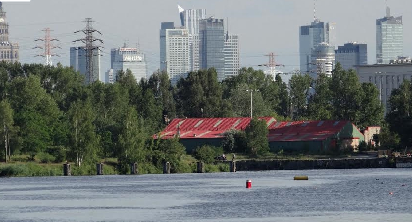 Jakich sportów wodnych chcemy na Żeraniu? Wypełnij ankietę i miej wpływ na sportowe życie dzielnicy!