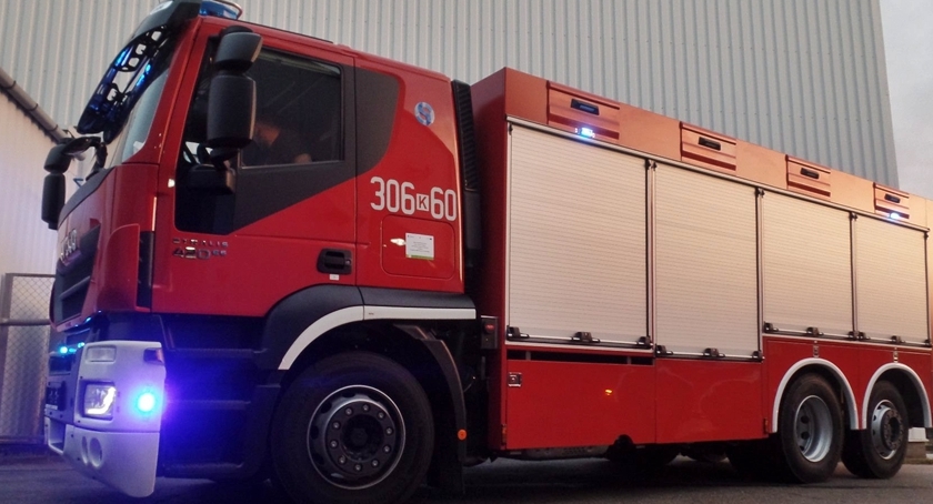 Pożar przy Odkrytej. Nie żyje 81-letnia kobieta
