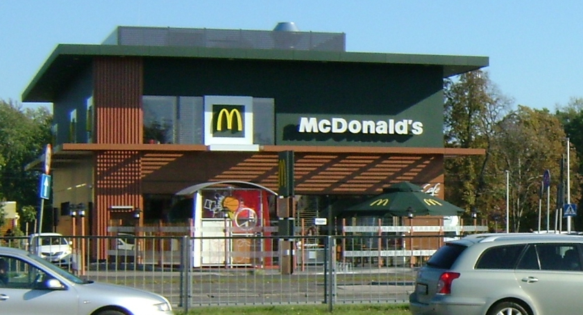 Śniadanie w McDonald`s na Białołęce za darmo! Trwa niecodzienna promocja!