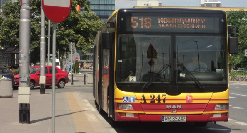 Konsultacje: Tarchomin przeciwny połaczeniu linii