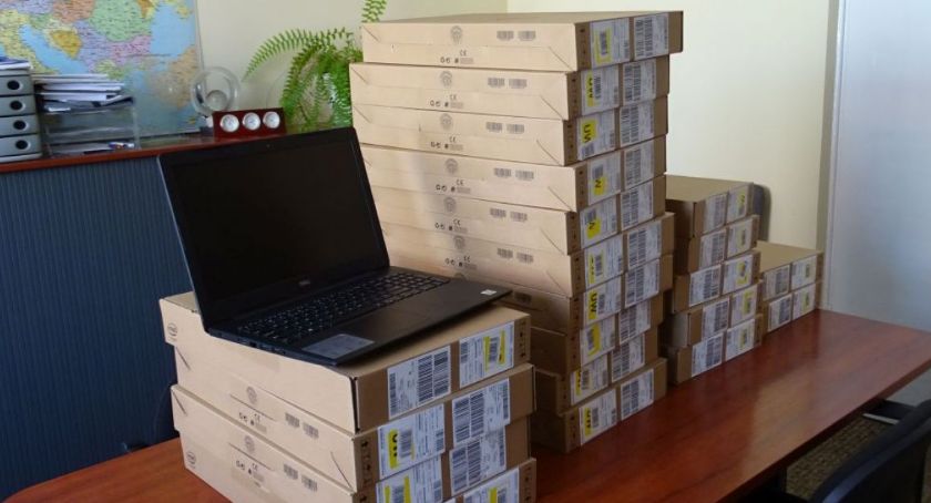 Laptopy dla uczniów