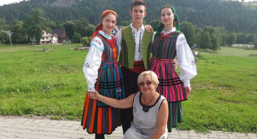 Dusza artystyczna w okowach