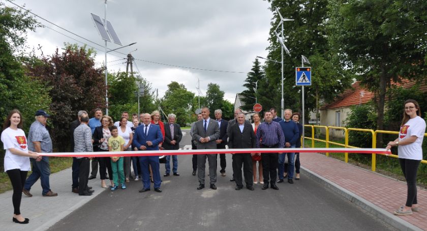 Nowa droga uroczyście otwarta