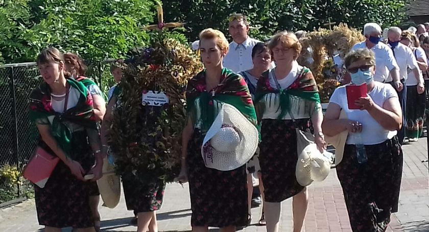 Uroczystości dożynkowe gminy Płużnica za nimi [zdjęcia]