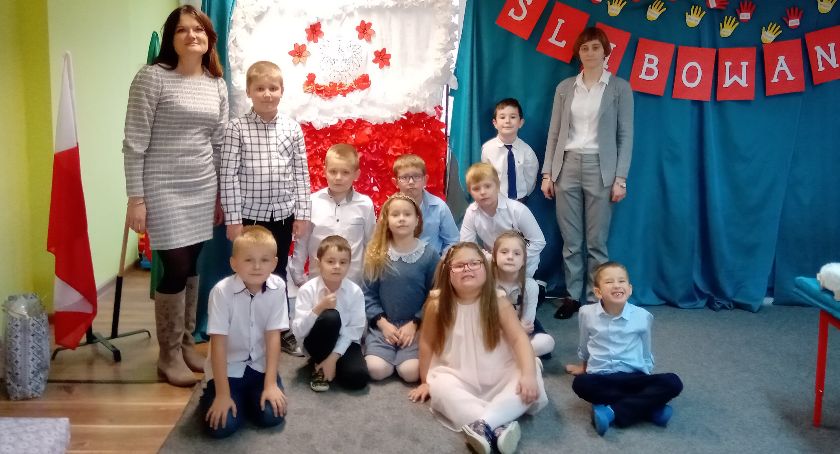 Czas szkolnych ślubowań