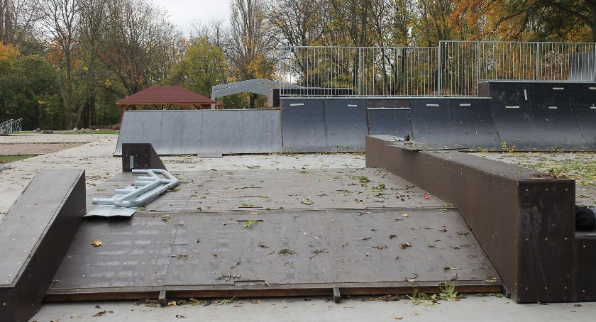 Jeszcze nie ma skateparku, a już są spory