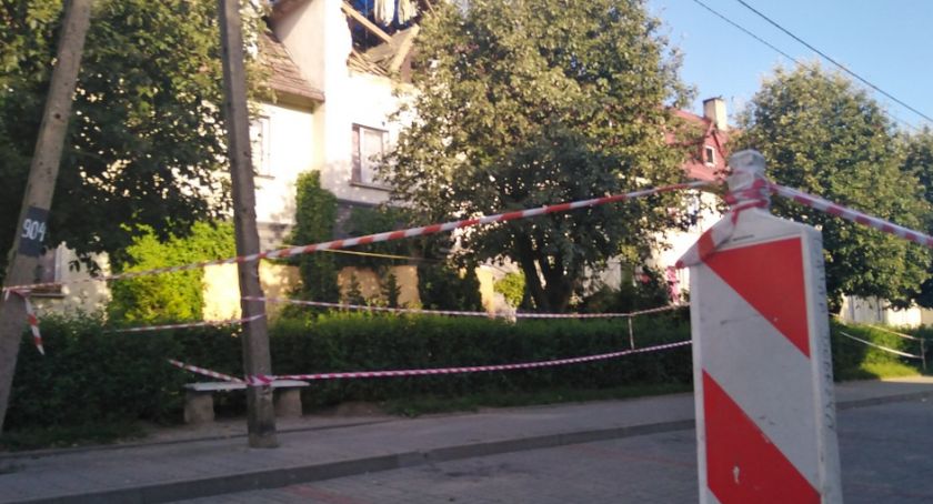 Gmina zmusza ich do przeprowadzki?