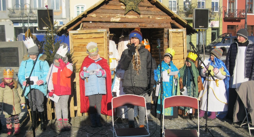 Kolorowy Orszak Trzech Króli przeszedł ulicami Wąbrzeźna