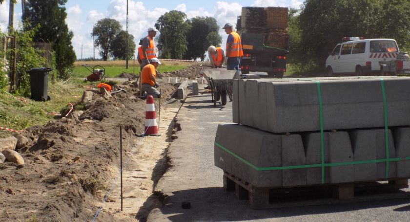 Dom pobytu i nowe drogi