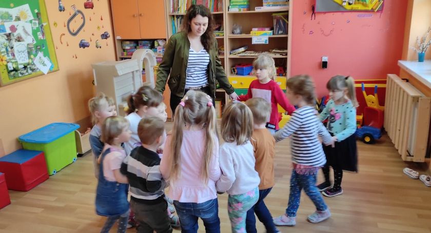 W odwiedzinach u platana klonolistnego