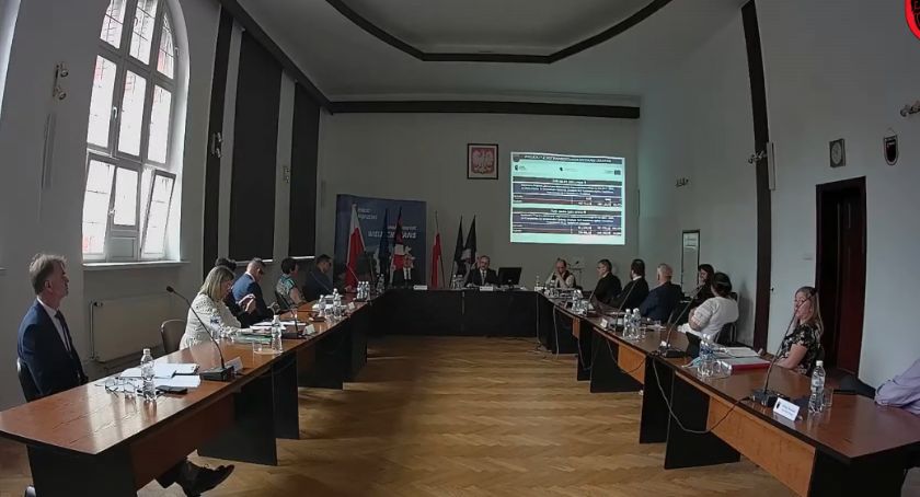 14 do 1 dla zarządu powiatu