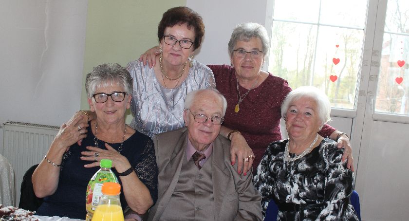 Taniej dla seniorów