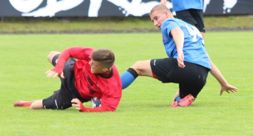 Iskrzy pomiędzy klubami sportowymi