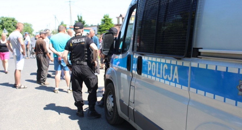 Groził rodzinie, zaatakował policję!