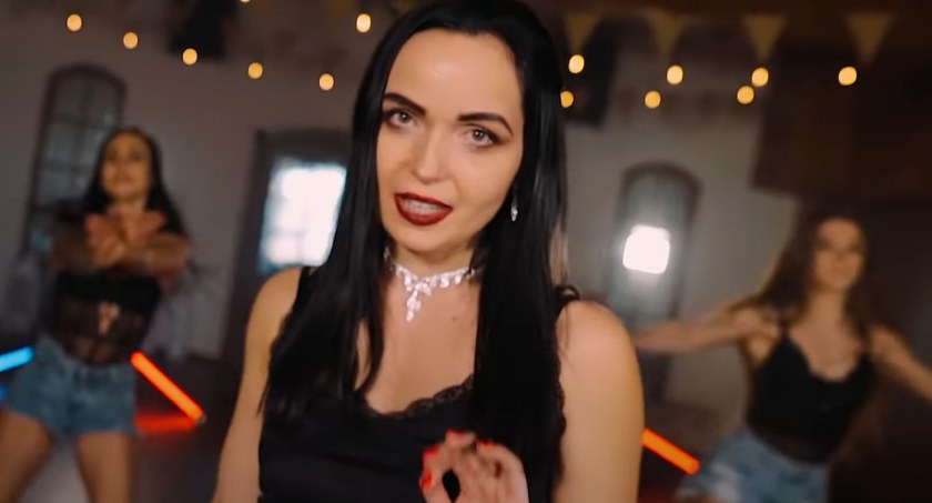 Kayla, która nie chce być Julią