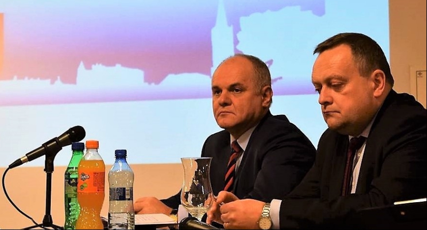 Bumistrz Wąbrzeźna na konsultacjach ws. finansowania oświaty