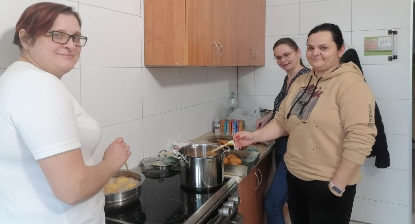 Zapach pączków w Łobdowie