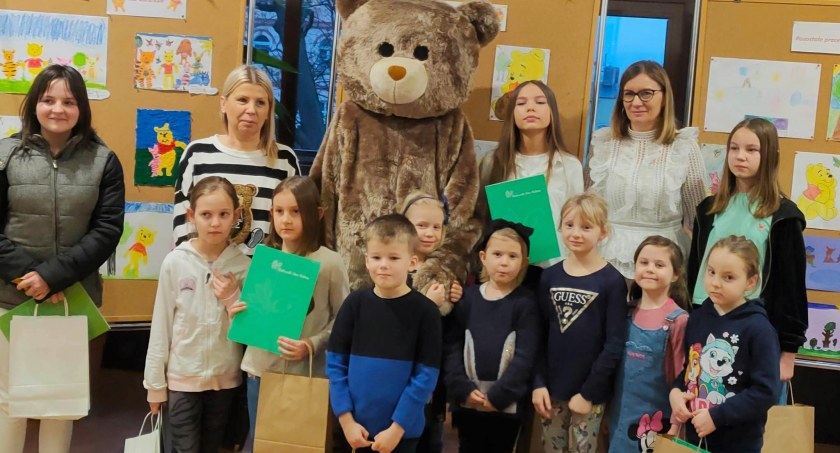 Dzieci lubią misie