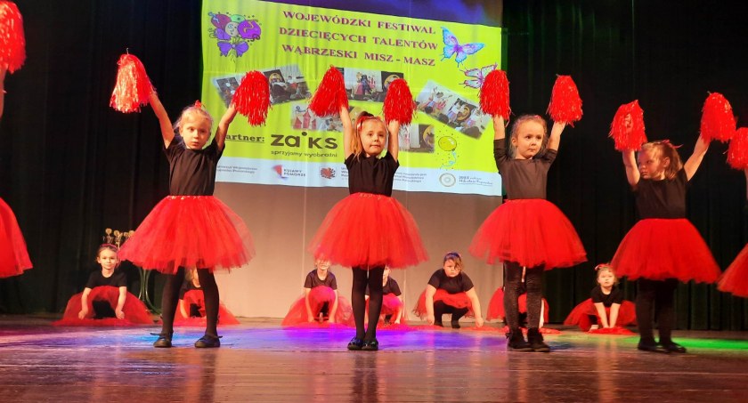 Utalentowane dzieciaki na scenie