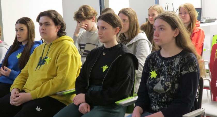 Świadomi trudnej historii