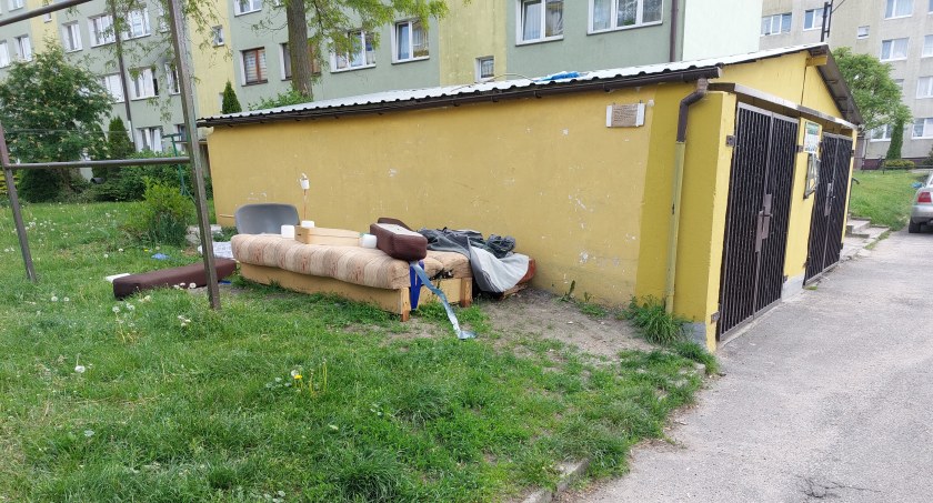 Najpierw sedes, teraz meble