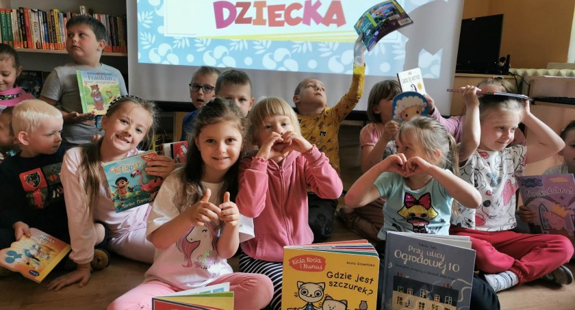 Dzień Dziecka z bibliotekarkami