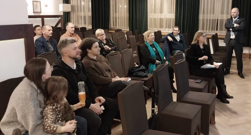Społecznicy i urzędnicy rozmawiali o...