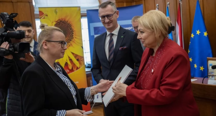 Inwestują w usługi społeczne