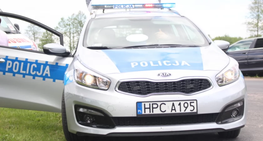 Policjanci uratowali nastolatkę