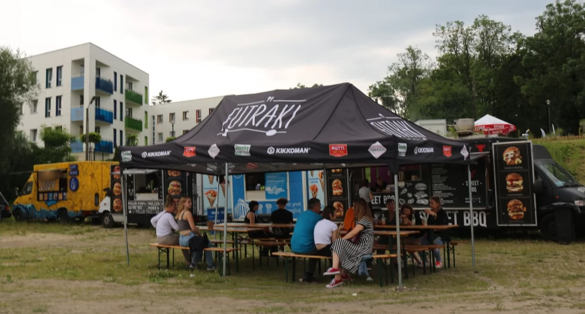 Dni miasta z food truckami [zdjęcia]