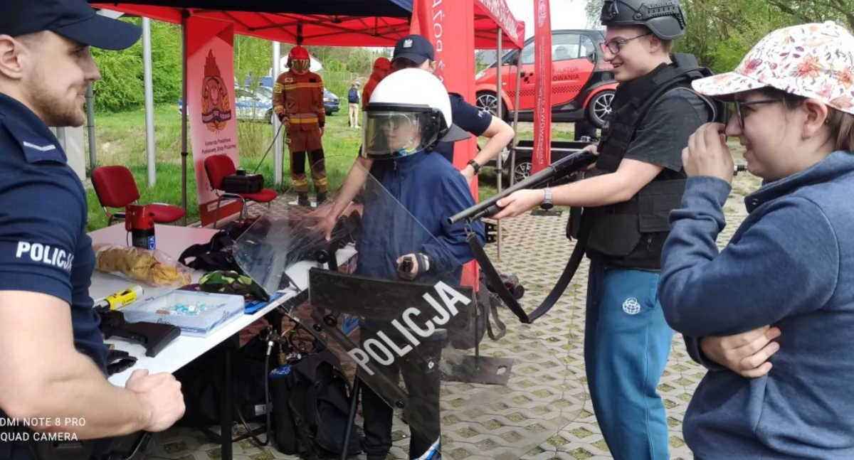 Nie brakuje chętnych do pracy w policji