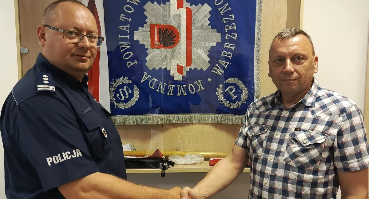 Brawa dla tego policjanta. To już ćwierć wieku