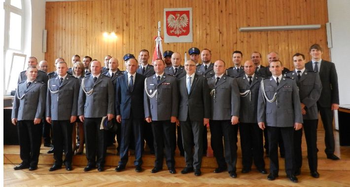 Policyjne awanse i odznaczenia