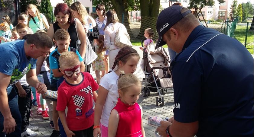 Wakacyjne spotkania z policją