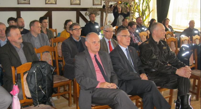 Jak poprawić bezpieczeństwo na drogach powiatowych?